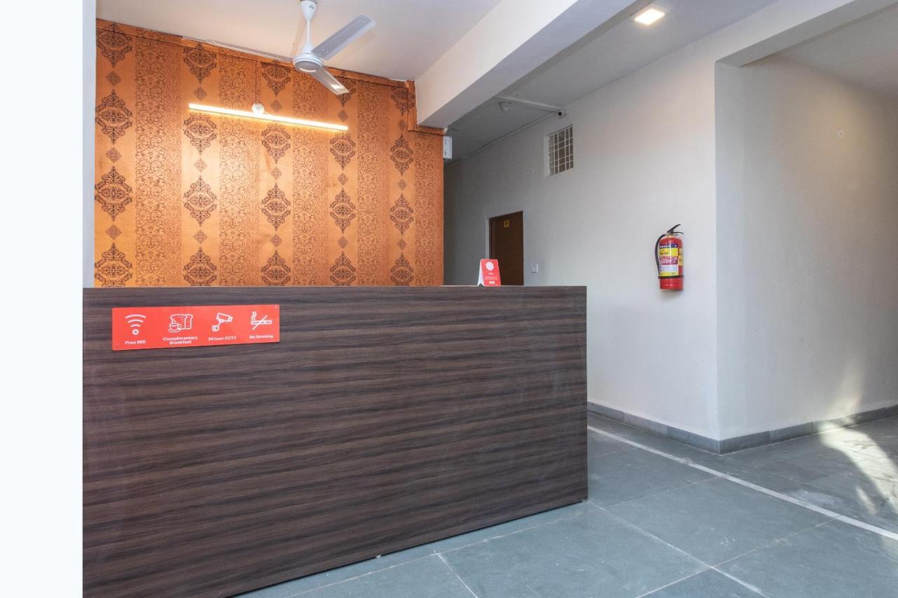 Oyo 18571 Ashoka Indore