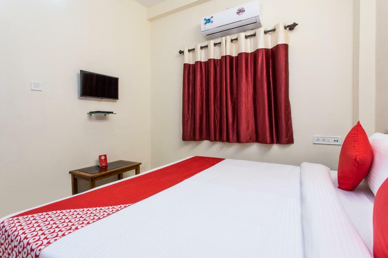 Hotel Oyo 18571 Ashoka Indore