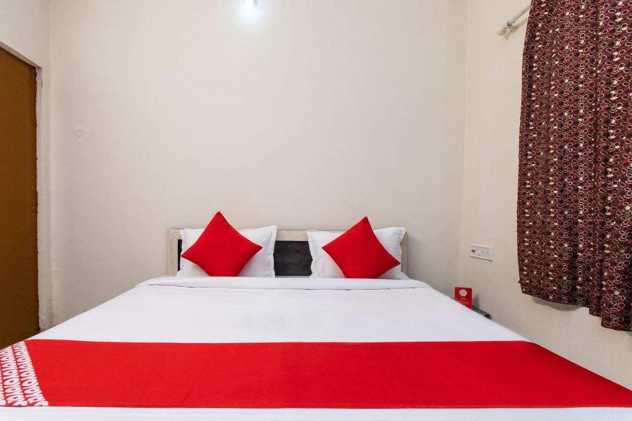Hotel Oyo 18571 Ashoka 3*